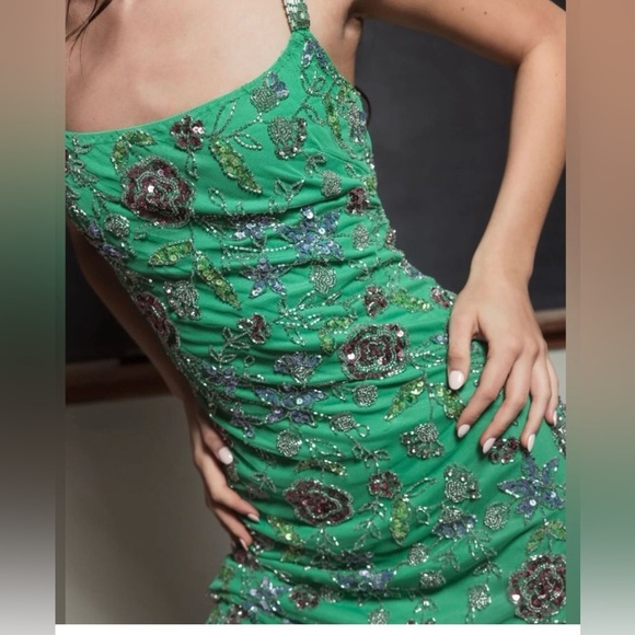 *Flawed Mac Duggal 10808 NWT Hand Beaded Floral Gown - Picture 2 of 13